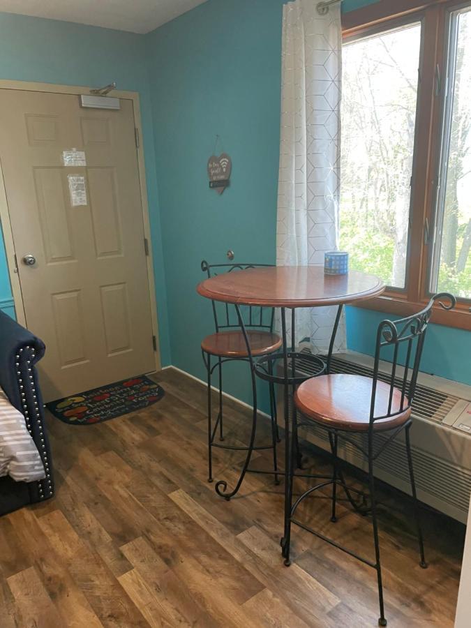 Lake Point Motel Marblehead Luaran gambar