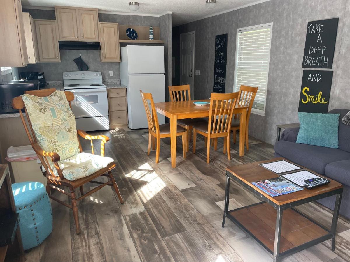 Lake Point Motel Marblehead Luaran gambar
